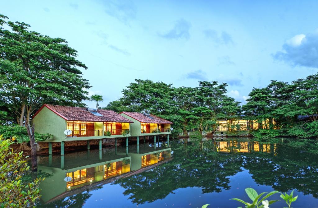 Wet Water Resort Gampaha Exterior foto