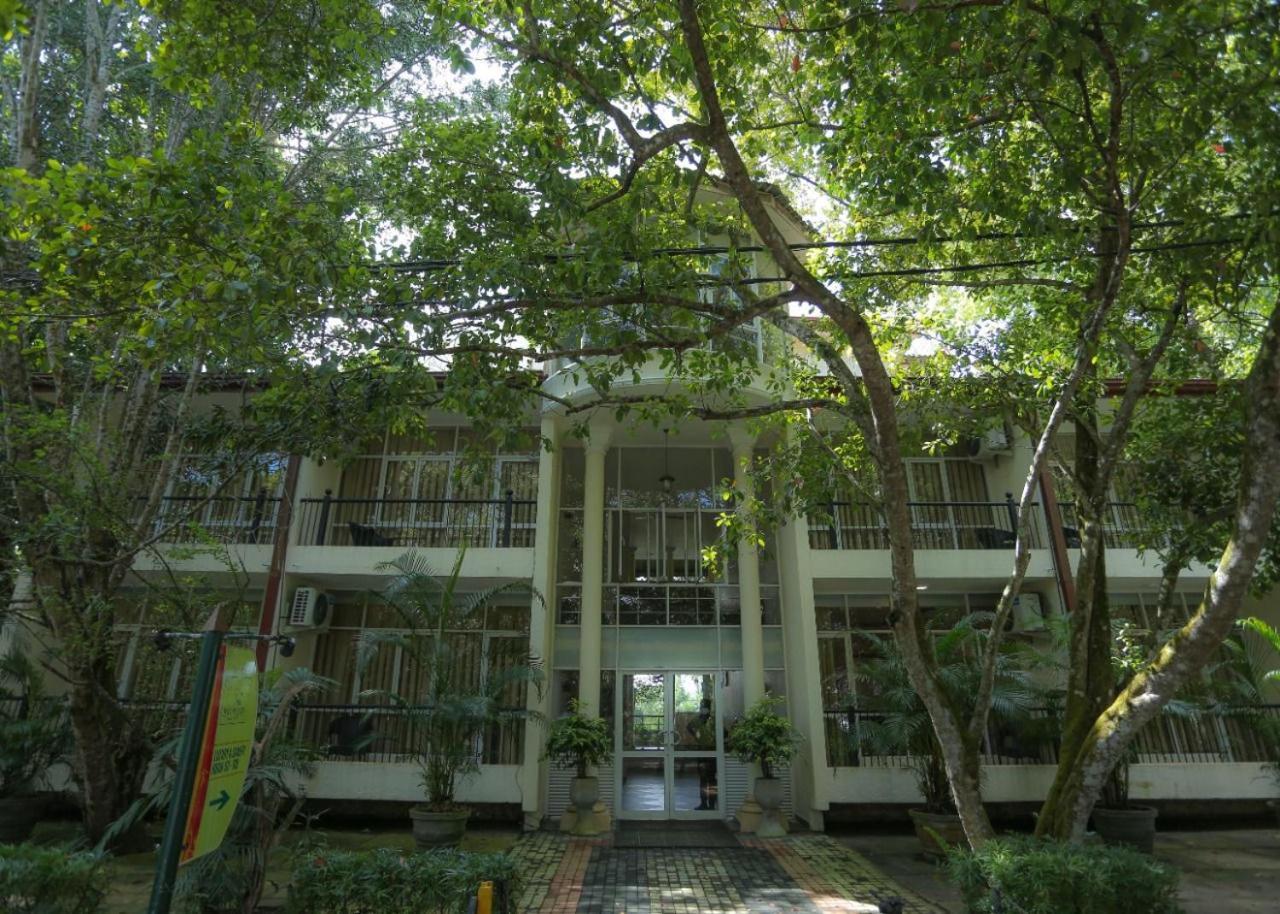 Wet Water Resort Gampaha Exterior foto