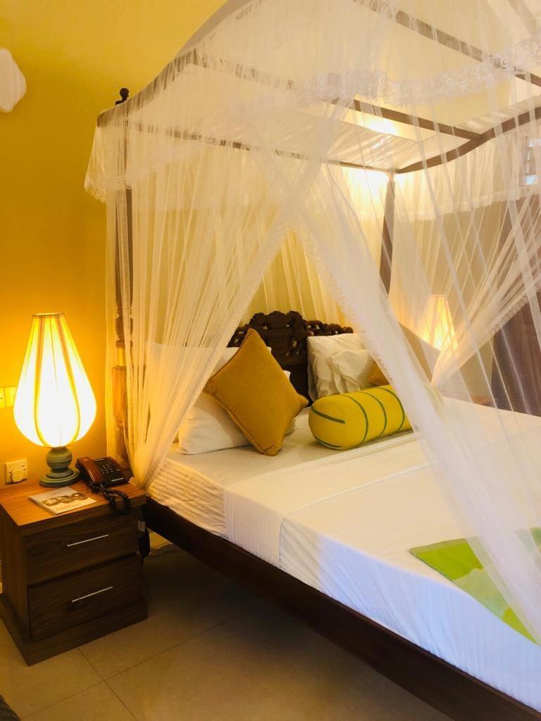 Wet Water Resort Gampaha Exterior foto