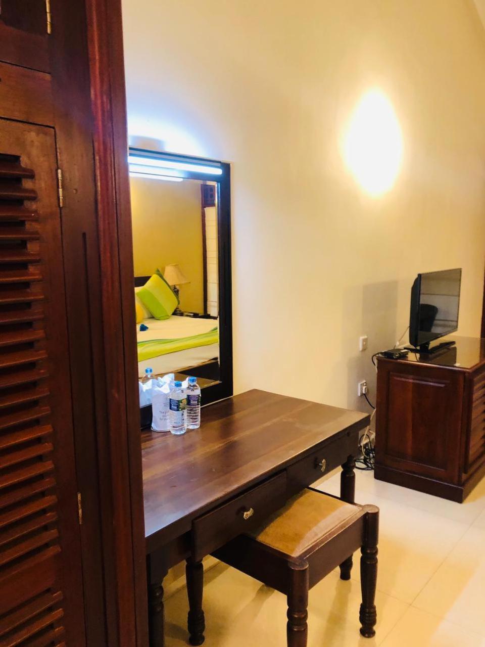 Wet Water Resort Gampaha Exterior foto
